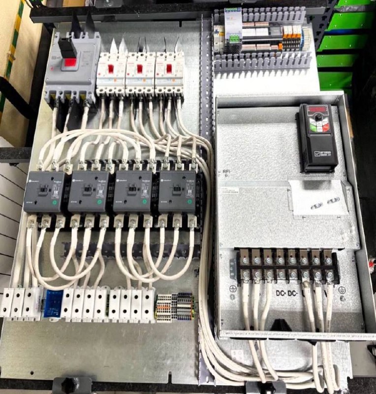 Завершена сборка 75‑кВт шкафа управления насосами для ООО «ЮжуралЭлектротехника»