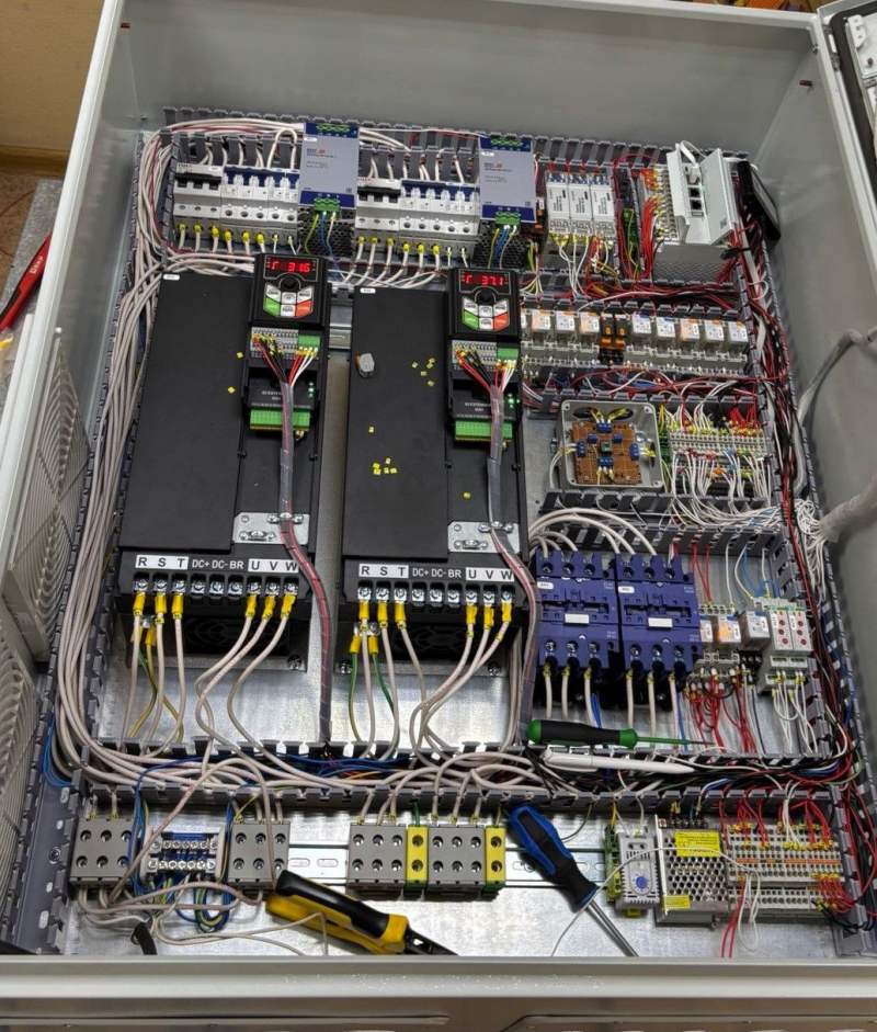 Шкафы управления насосами (ШУН): Интеллектуальная защита и автоматизация ваших систем